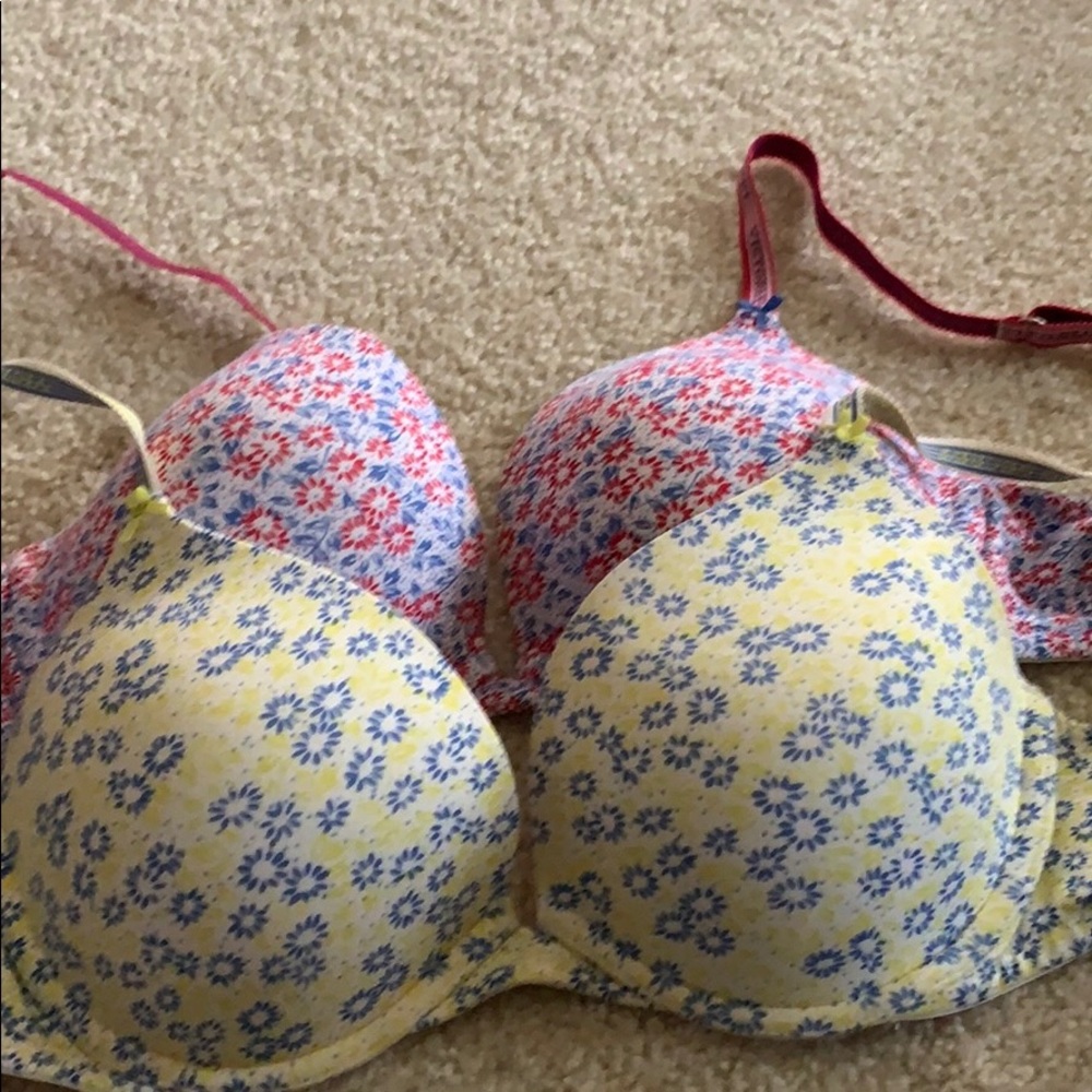 Lot of two barely worn, floral push up bras!